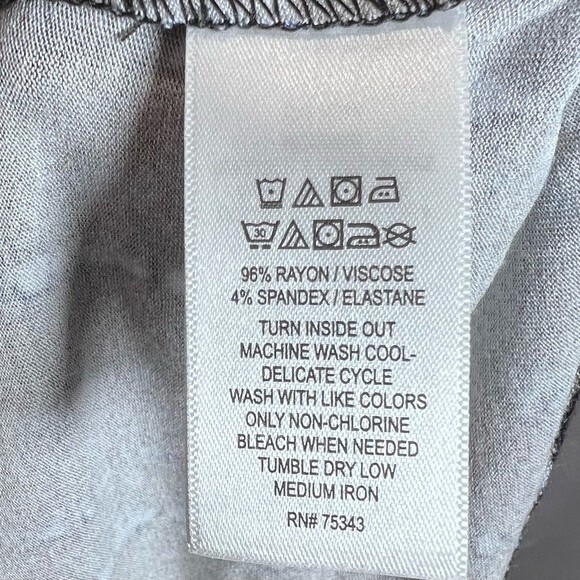 Tahari black and blue abstract print midi shift dress size medium - Picture 5 of 5